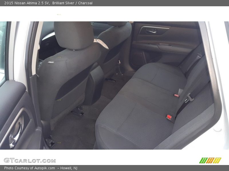 Brilliant Silver / Charcoal 2015 Nissan Altima 2.5 SV