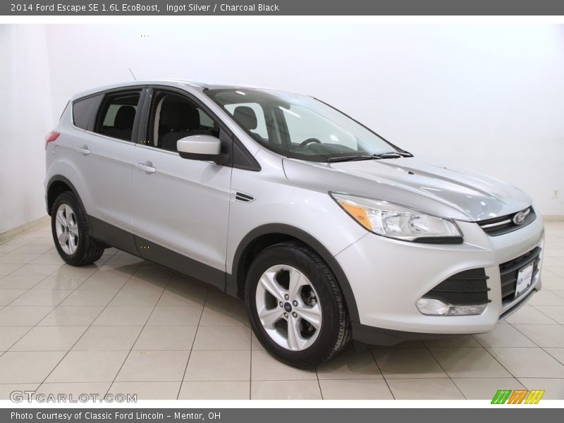 Front 3/4 View of 2014 Escape SE 1.6L EcoBoost