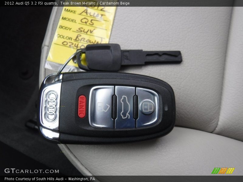 Teak Brown Metallic / Cardamom Beige 2012 Audi Q5 3.2 FSI quattro