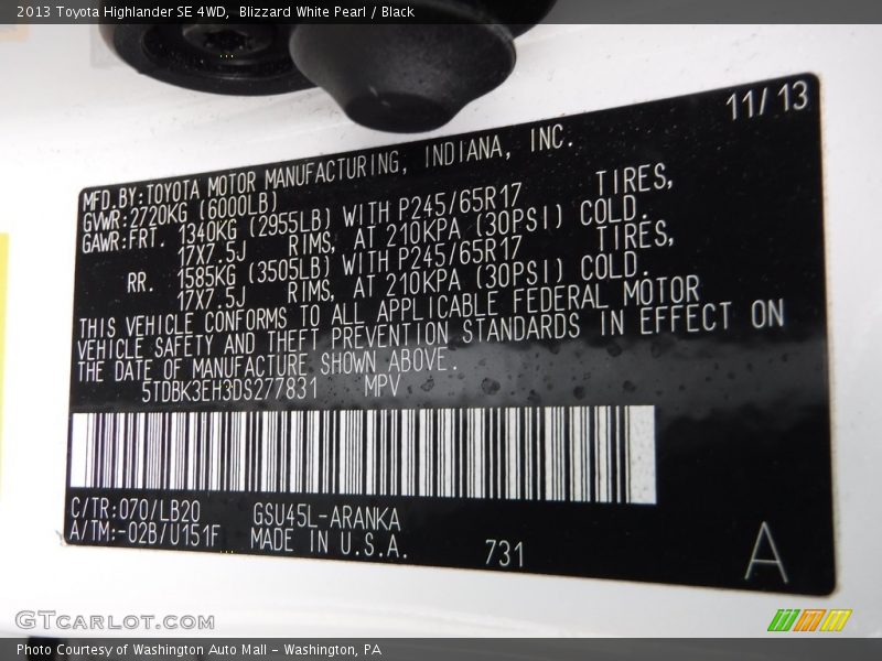 Blizzard White Pearl / Black 2013 Toyota Highlander SE 4WD