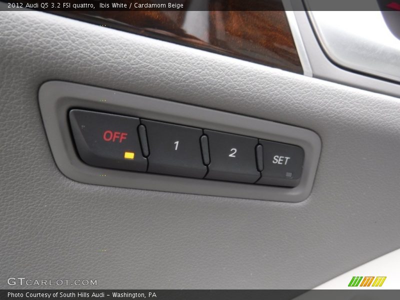 Ibis White / Cardamom Beige 2012 Audi Q5 3.2 FSI quattro