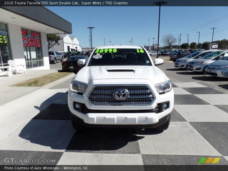 Super White / TRD Graphite 2016 Toyota Tacoma TRD Sport Double Cab