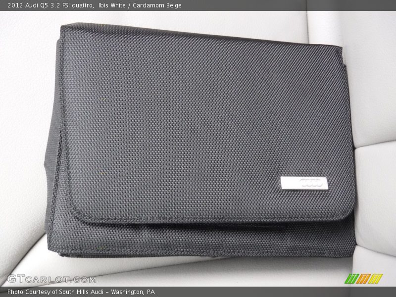 Ibis White / Cardamom Beige 2012 Audi Q5 3.2 FSI quattro