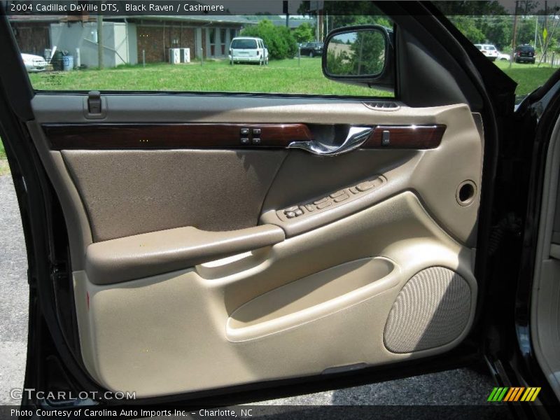 Black Raven / Cashmere 2004 Cadillac DeVille DTS