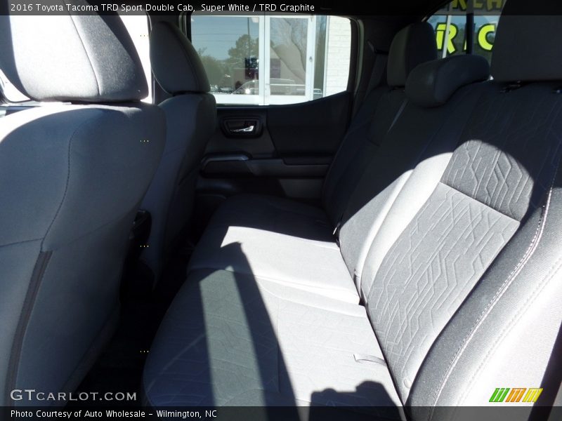 Super White / TRD Graphite 2016 Toyota Tacoma TRD Sport Double Cab