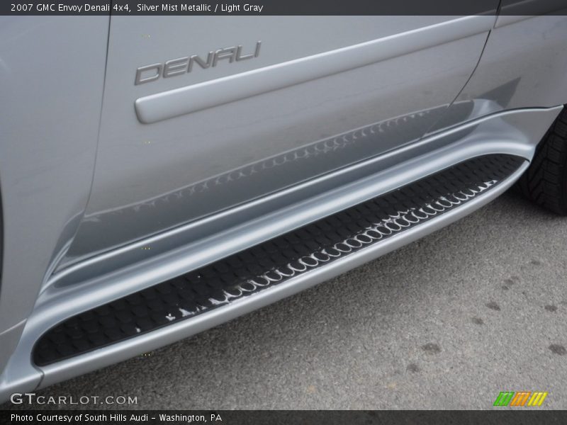 Silver Mist Metallic / Light Gray 2007 GMC Envoy Denali 4x4