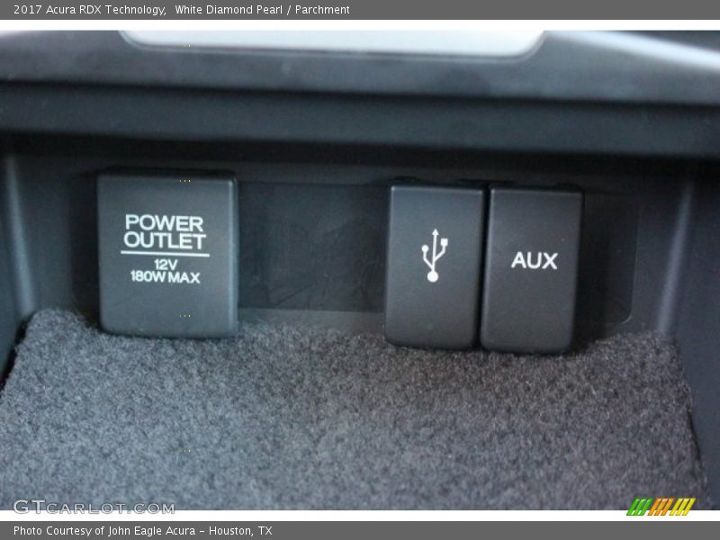 White Diamond Pearl / Parchment 2017 Acura RDX Technology