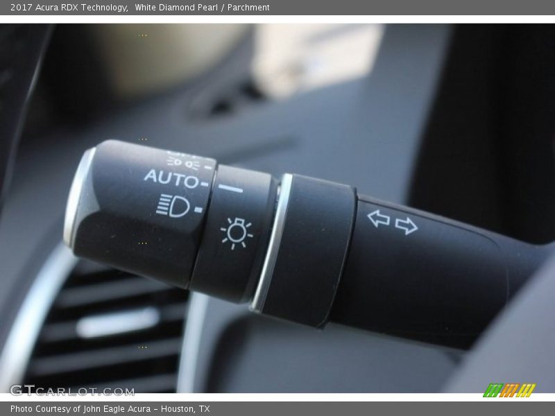 White Diamond Pearl / Parchment 2017 Acura RDX Technology