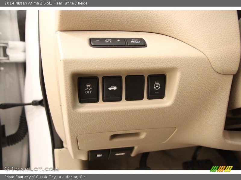Pearl White / Beige 2014 Nissan Altima 2.5 SL