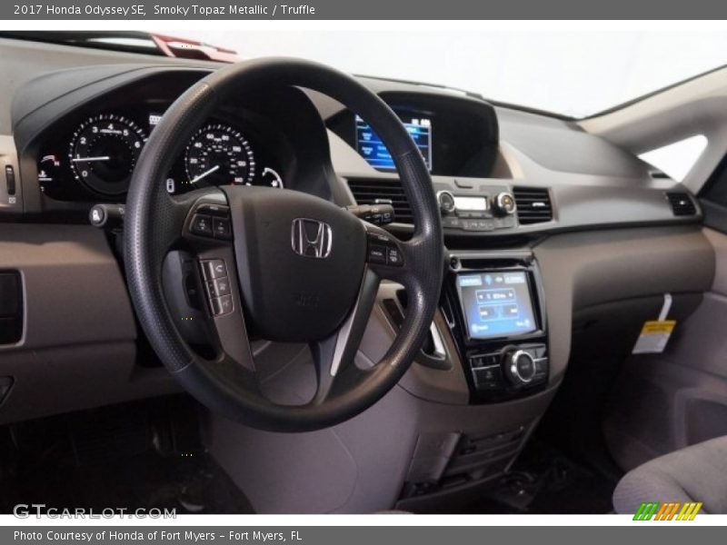Smoky Topaz Metallic / Truffle 2017 Honda Odyssey SE