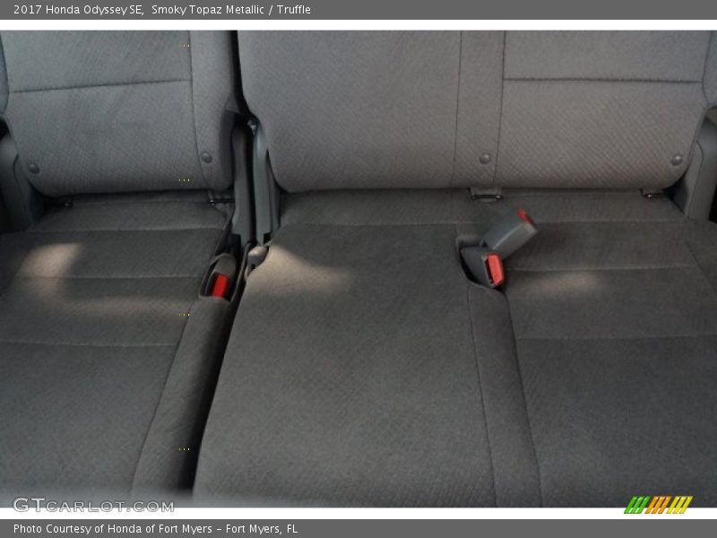 Smoky Topaz Metallic / Truffle 2017 Honda Odyssey SE