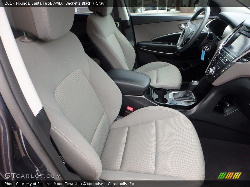 Becketts Black / Gray 2017 Hyundai Santa Fe SE AWD