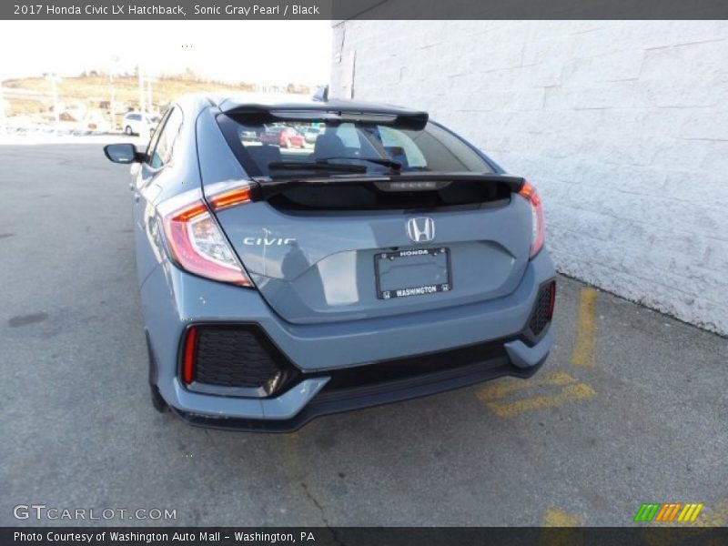 Sonic Gray Pearl / Black 2017 Honda Civic LX Hatchback