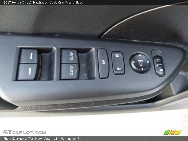 Sonic Gray Pearl / Black 2017 Honda Civic LX Hatchback
