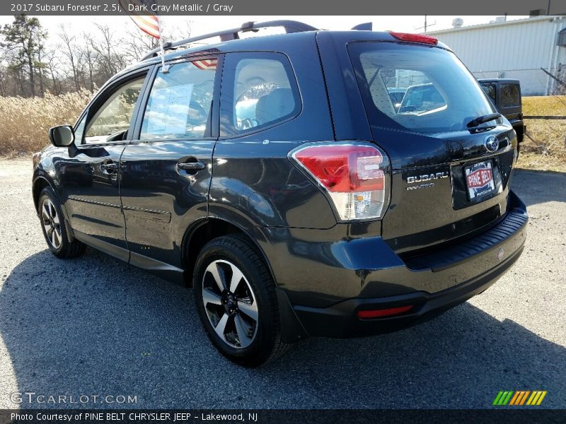 Dark Gray Metallic / Gray 2017 Subaru Forester 2.5i