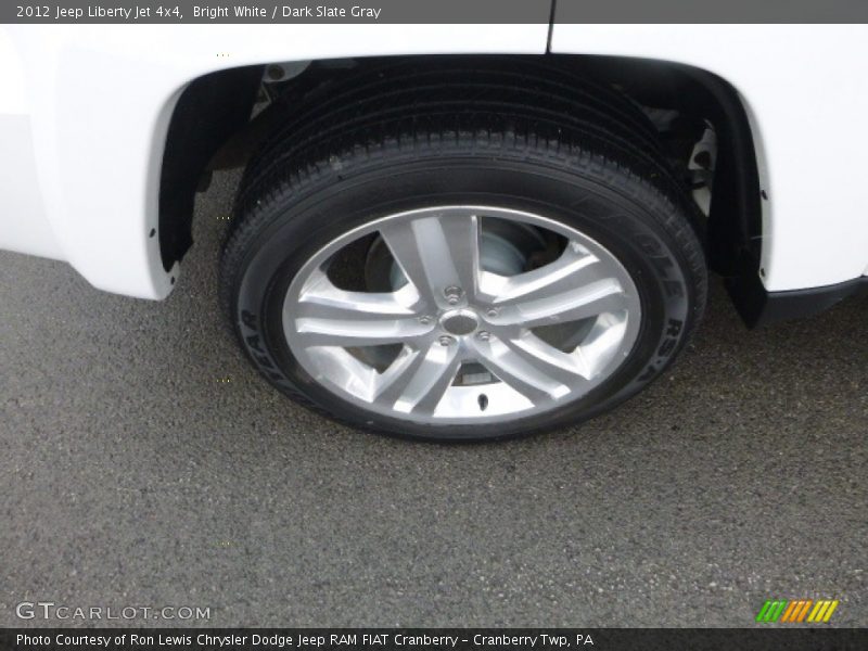 Bright White / Dark Slate Gray 2012 Jeep Liberty Jet 4x4