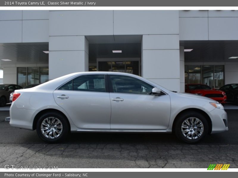 Classic Silver Metallic / Ivory 2014 Toyota Camry LE