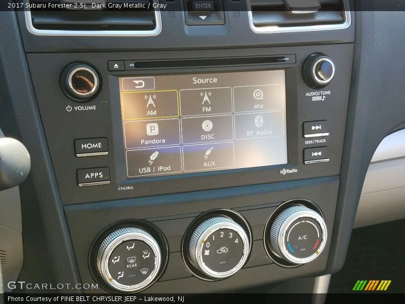 Dark Gray Metallic / Gray 2017 Subaru Forester 2.5i