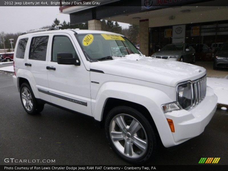 Bright White / Dark Slate Gray 2012 Jeep Liberty Jet 4x4