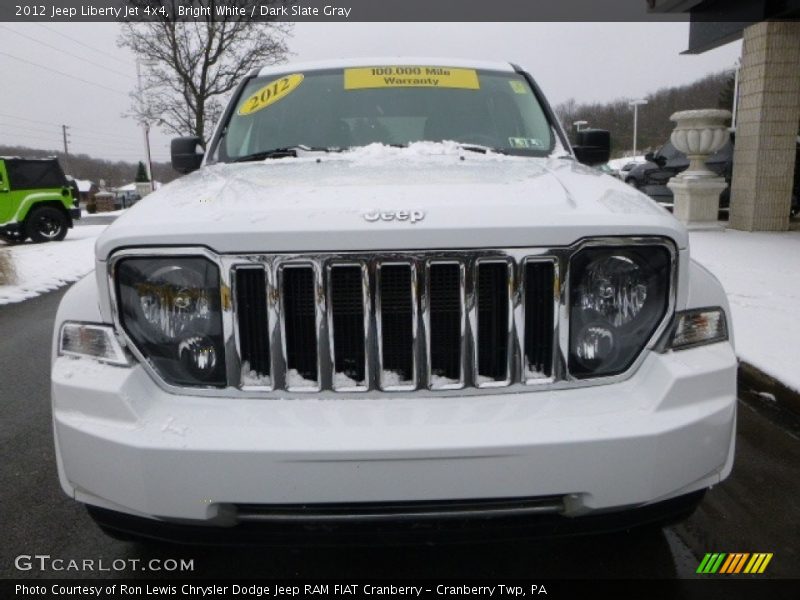 Bright White / Dark Slate Gray 2012 Jeep Liberty Jet 4x4
