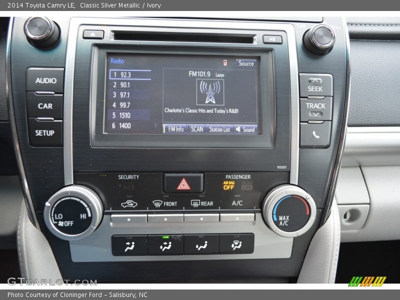 Classic Silver Metallic / Ivory 2014 Toyota Camry LE