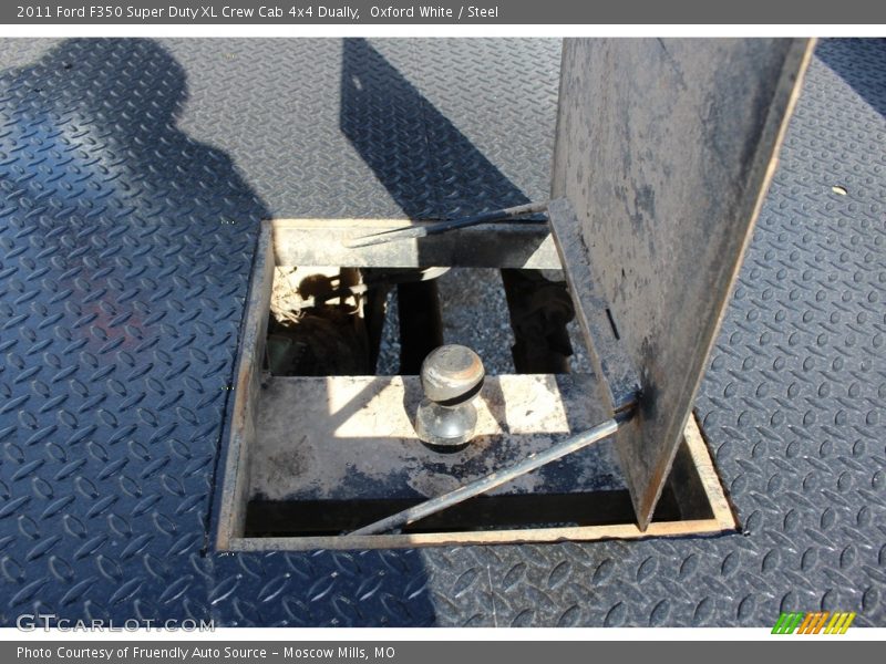 Oxford White / Steel 2011 Ford F350 Super Duty XL Crew Cab 4x4 Dually