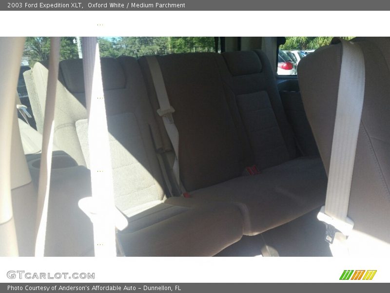 Oxford White / Medium Parchment 2003 Ford Expedition XLT