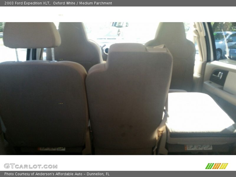 Oxford White / Medium Parchment 2003 Ford Expedition XLT