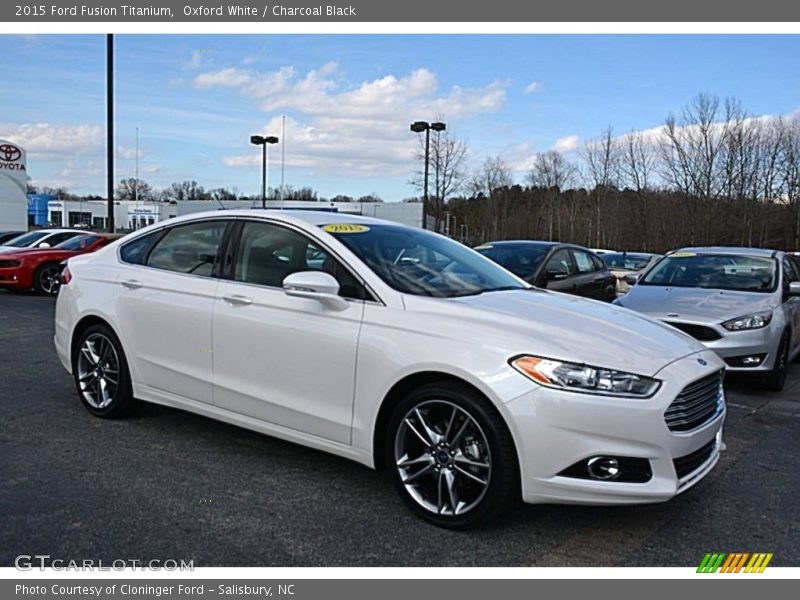 Front 3/4 View of 2015 Fusion Titanium