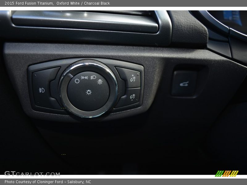 Oxford White / Charcoal Black 2015 Ford Fusion Titanium