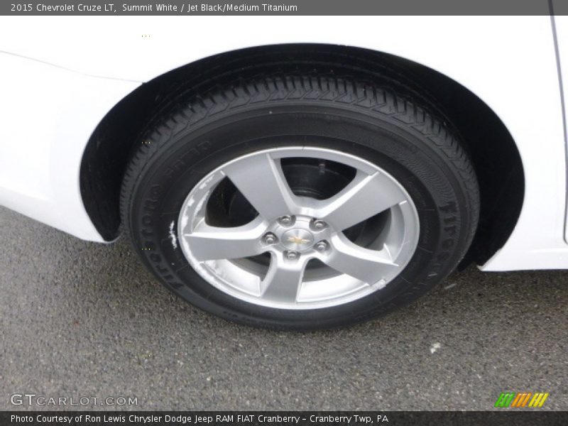 Summit White / Jet Black/Medium Titanium 2015 Chevrolet Cruze LT
