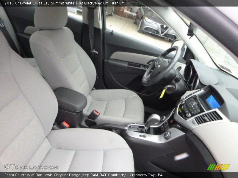 Summit White / Jet Black/Medium Titanium 2015 Chevrolet Cruze LT