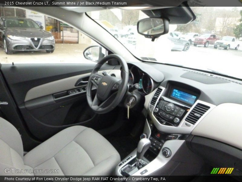 Summit White / Jet Black/Medium Titanium 2015 Chevrolet Cruze LT