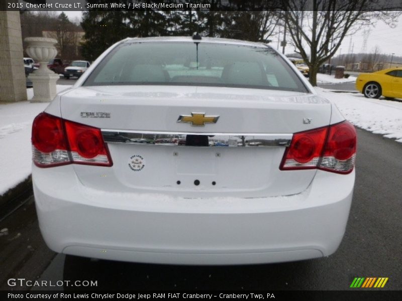 Summit White / Jet Black/Medium Titanium 2015 Chevrolet Cruze LT