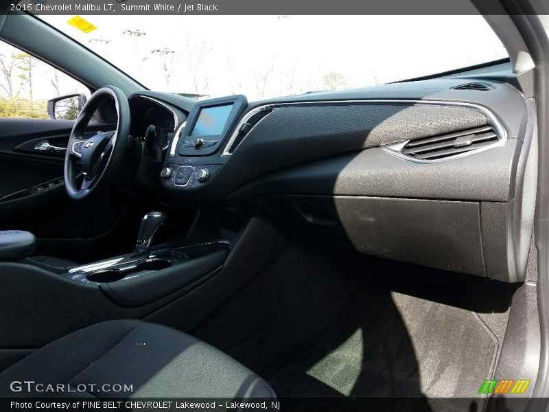 Summit White / Jet Black 2016 Chevrolet Malibu LT