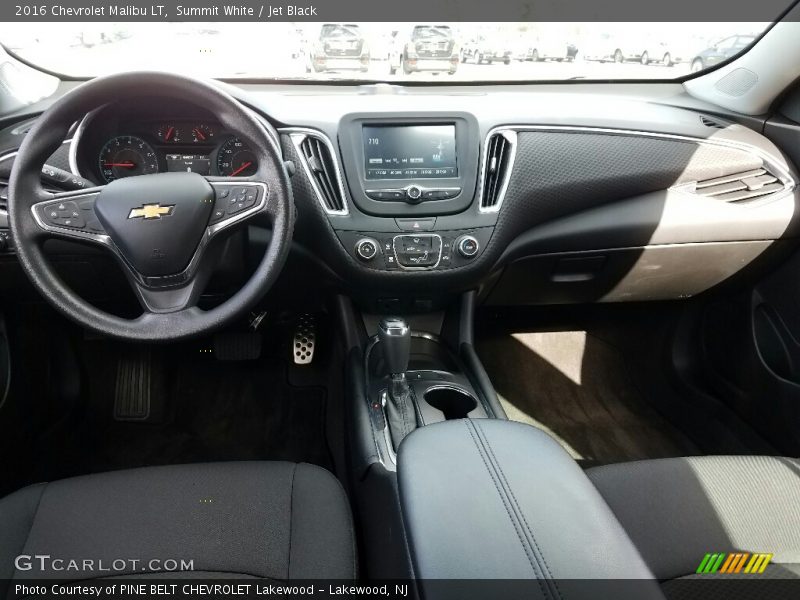 Summit White / Jet Black 2016 Chevrolet Malibu LT