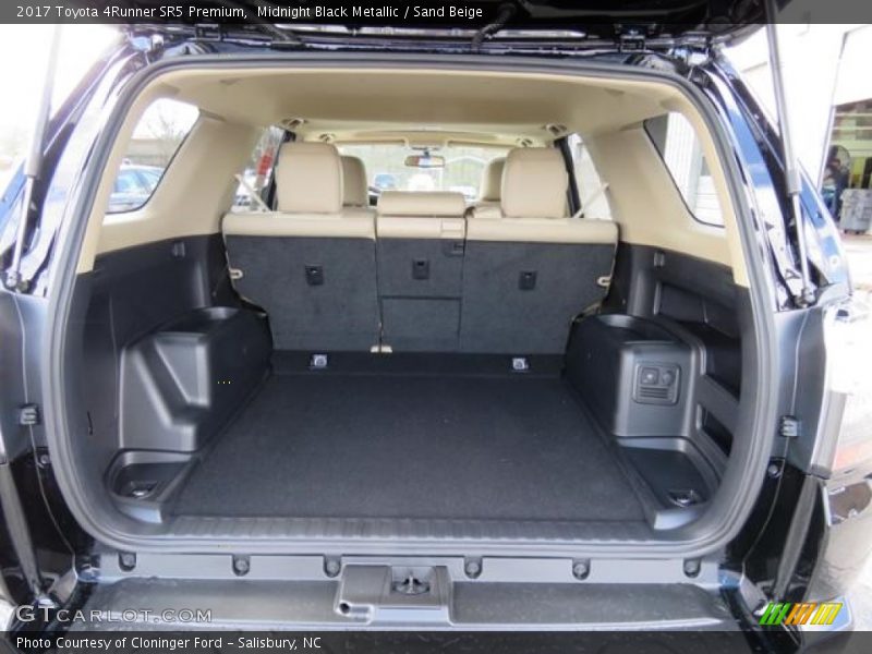 Midnight Black Metallic / Sand Beige 2017 Toyota 4Runner SR5 Premium