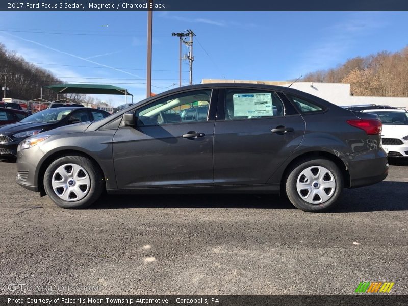 Magnetic / Charcoal Black 2017 Ford Focus S Sedan