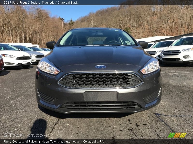 Magnetic / Charcoal Black 2017 Ford Focus S Sedan