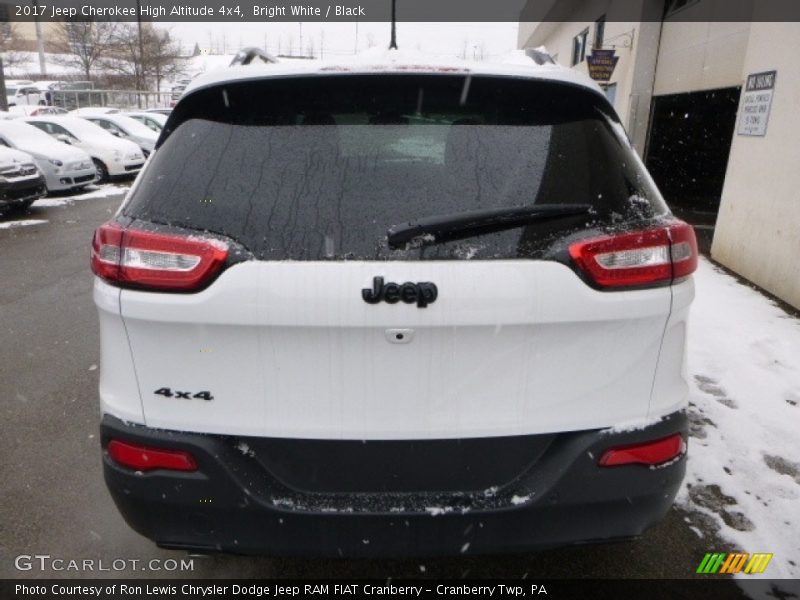 Bright White / Black 2017 Jeep Cherokee High Altitude 4x4