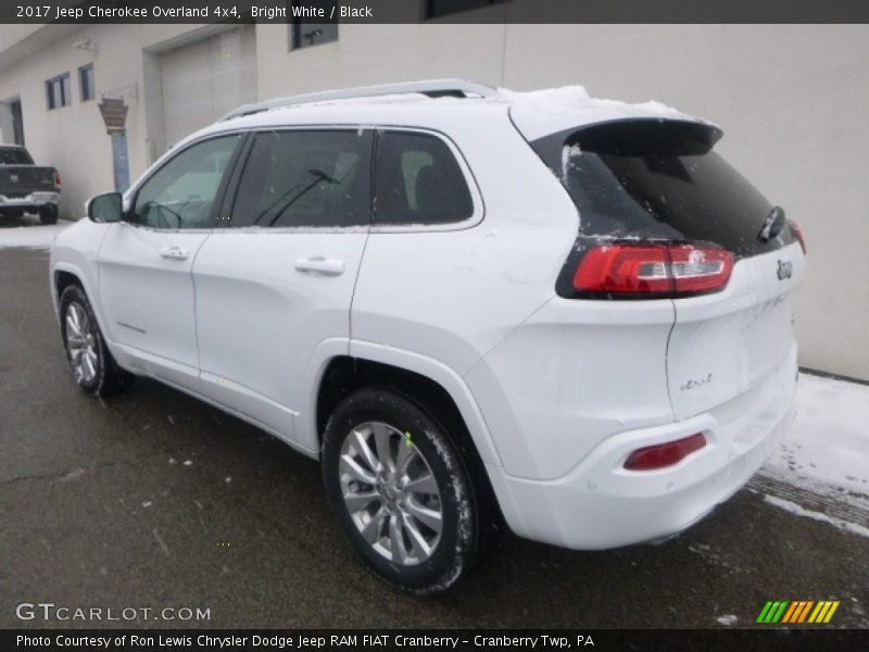 Bright White / Black 2017 Jeep Cherokee Overland 4x4