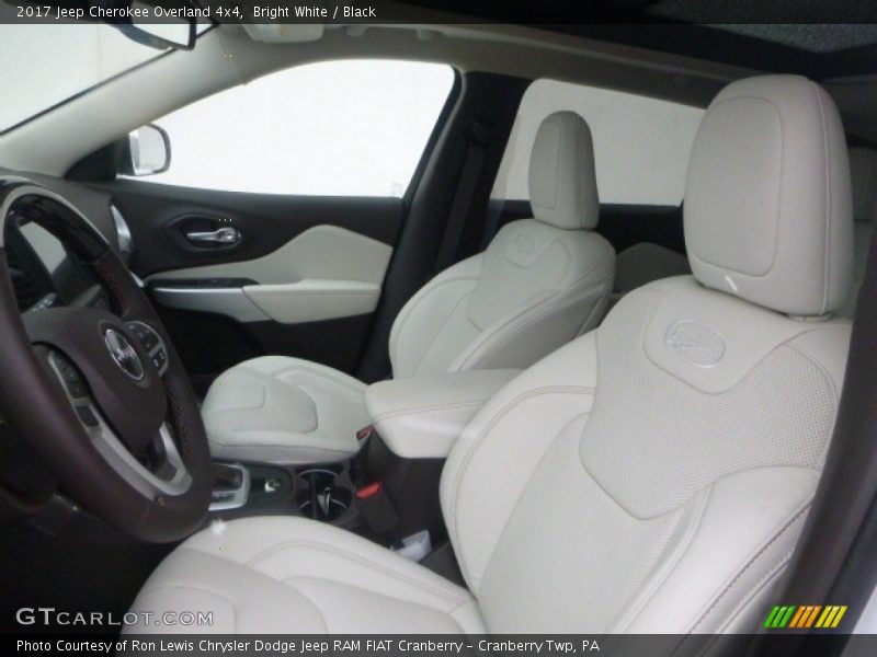 Bright White / Black 2017 Jeep Cherokee Overland 4x4