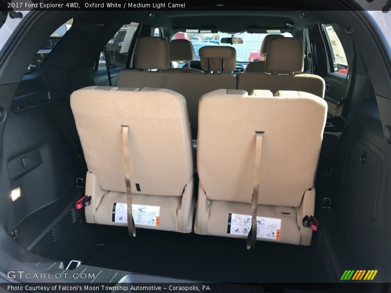 Oxford White / Medium Light Camel 2017 Ford Explorer 4WD