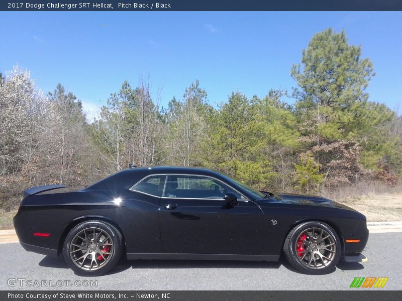  2017 Challenger SRT Hellcat Pitch Black