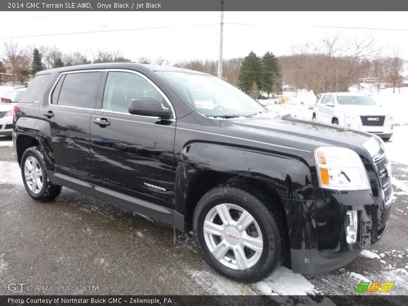 Front 3/4 View of 2014 Terrain SLE AWD