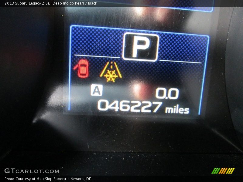 Deep Indigo Pearl / Black 2013 Subaru Legacy 2.5i