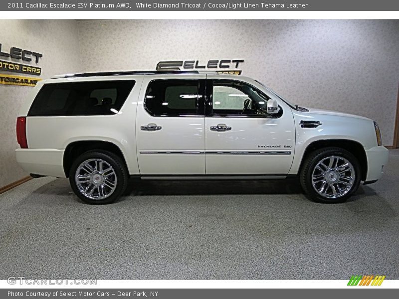 White Diamond Tricoat / Cocoa/Light Linen Tehama Leather 2011 Cadillac Escalade ESV Platinum AWD