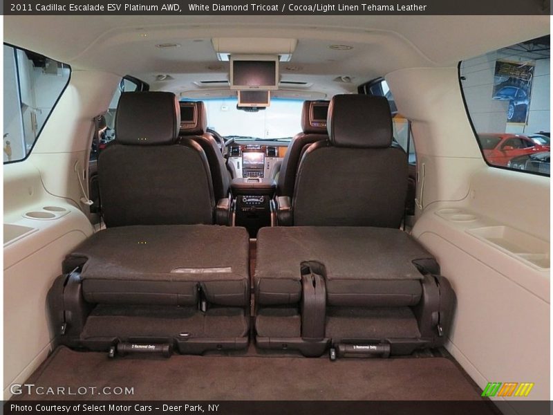 White Diamond Tricoat / Cocoa/Light Linen Tehama Leather 2011 Cadillac Escalade ESV Platinum AWD