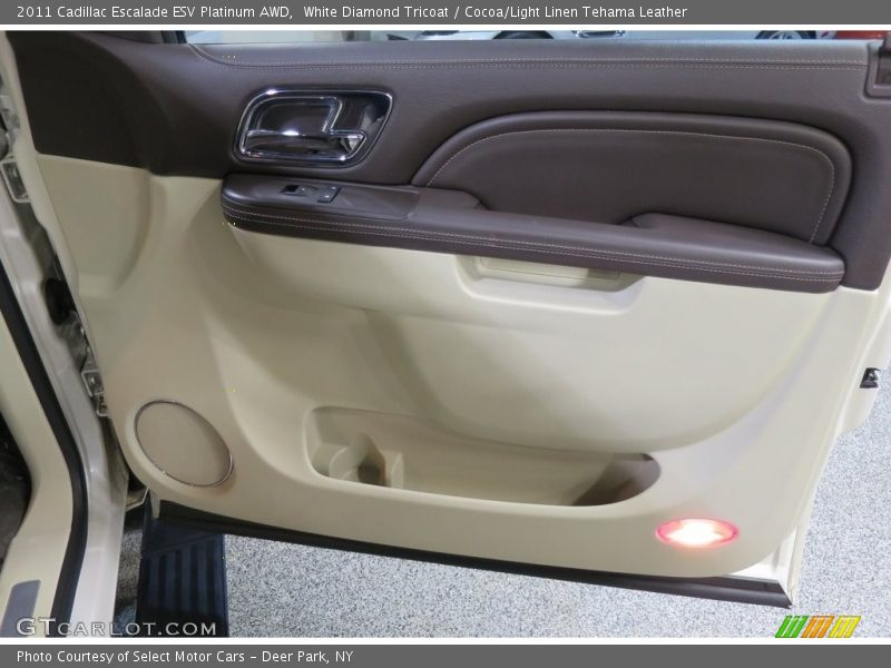 White Diamond Tricoat / Cocoa/Light Linen Tehama Leather 2011 Cadillac Escalade ESV Platinum AWD