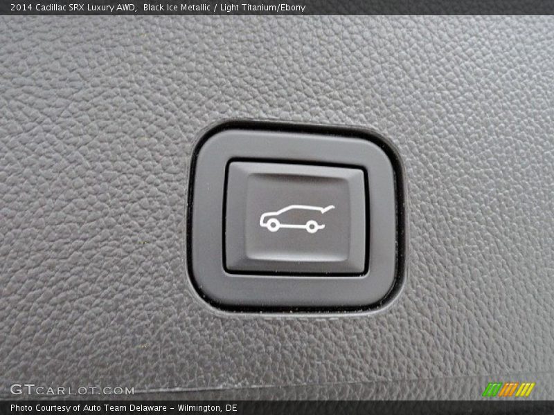 Black Ice Metallic / Light Titanium/Ebony 2014 Cadillac SRX Luxury AWD